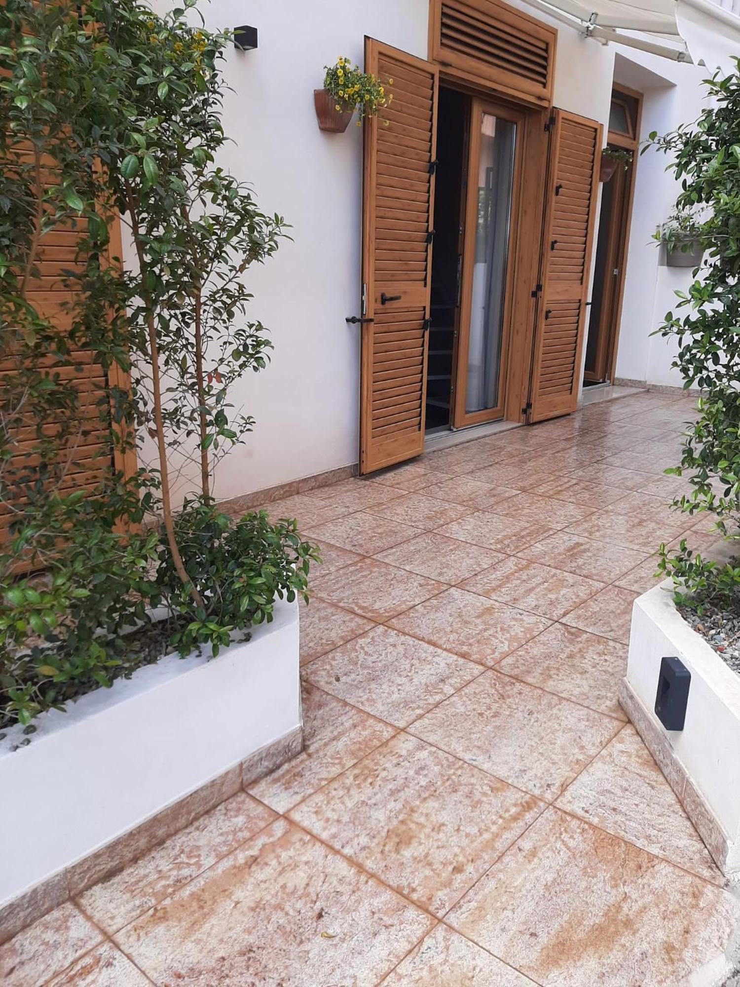 Isabel House Tropea