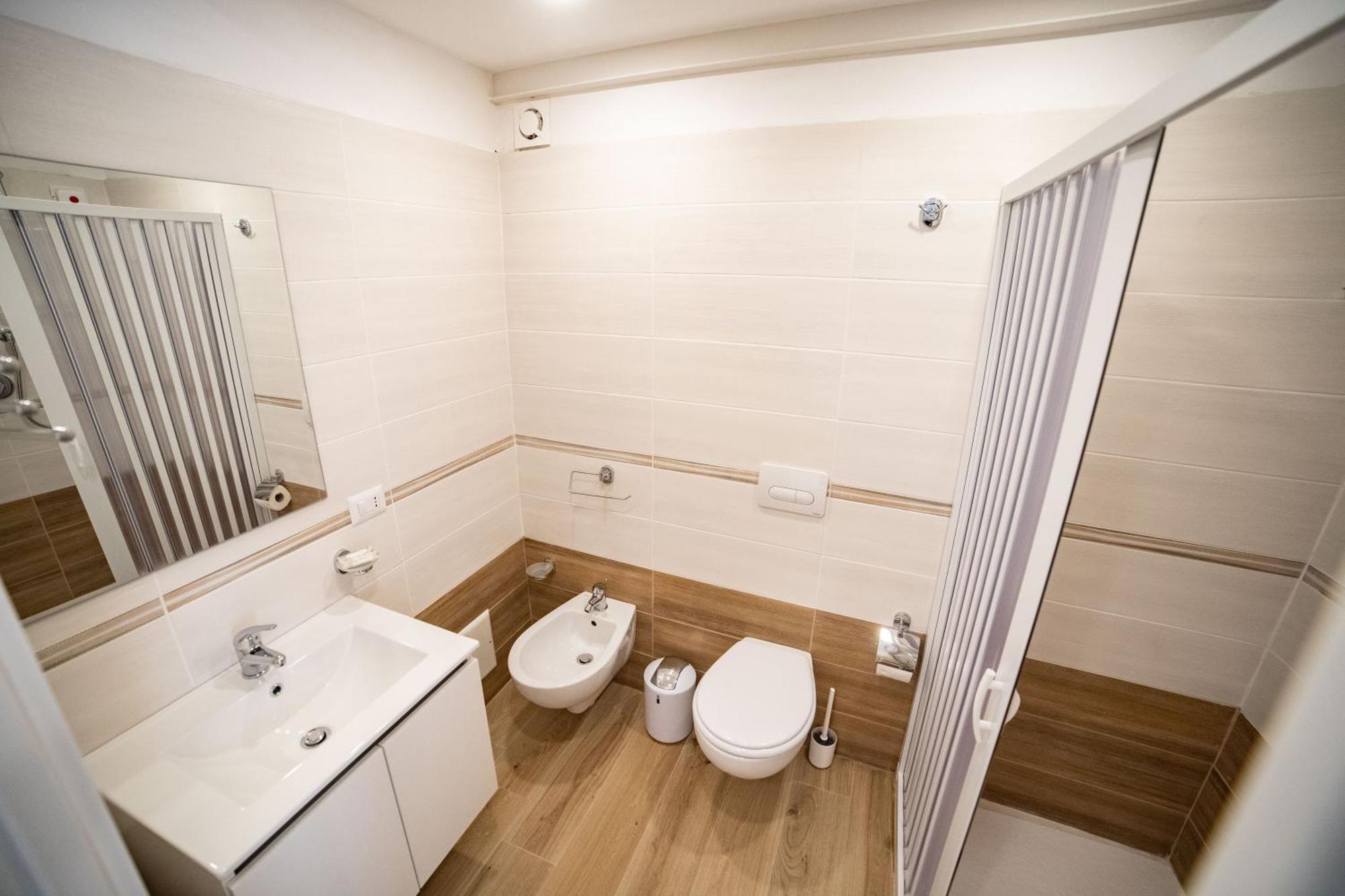 Isabel House Apartment *